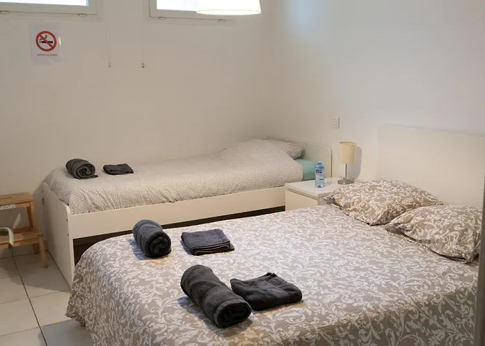 Maison d\'hôtes Velaux Ecureuil et Pinède
